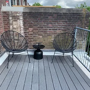 - Maliesingel Apartment Utrecht