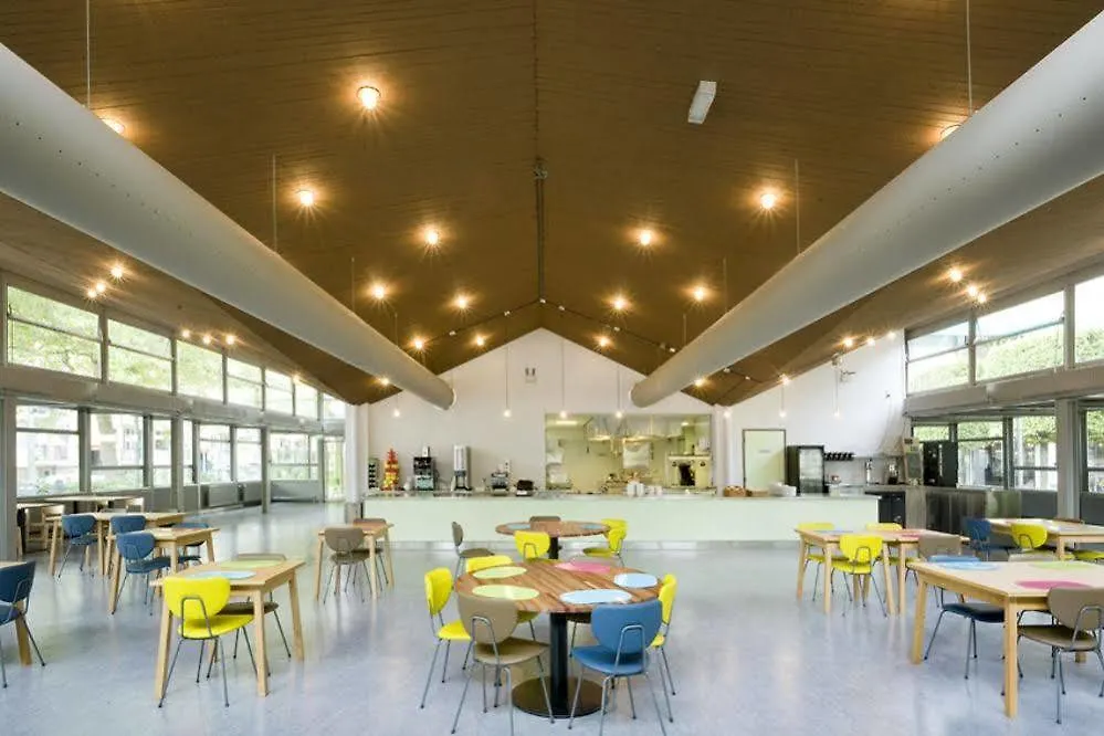 Wow Amsterdam Hostel